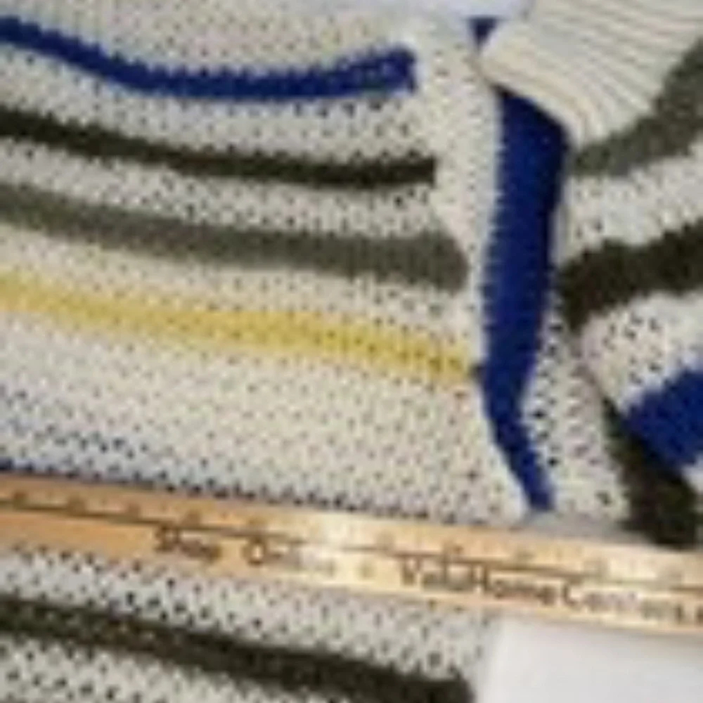 SOLD. Please DO NOT BUY.   Aerie Cardigan Sweater Woman Sz Large White Blue - Picture 9 of 12